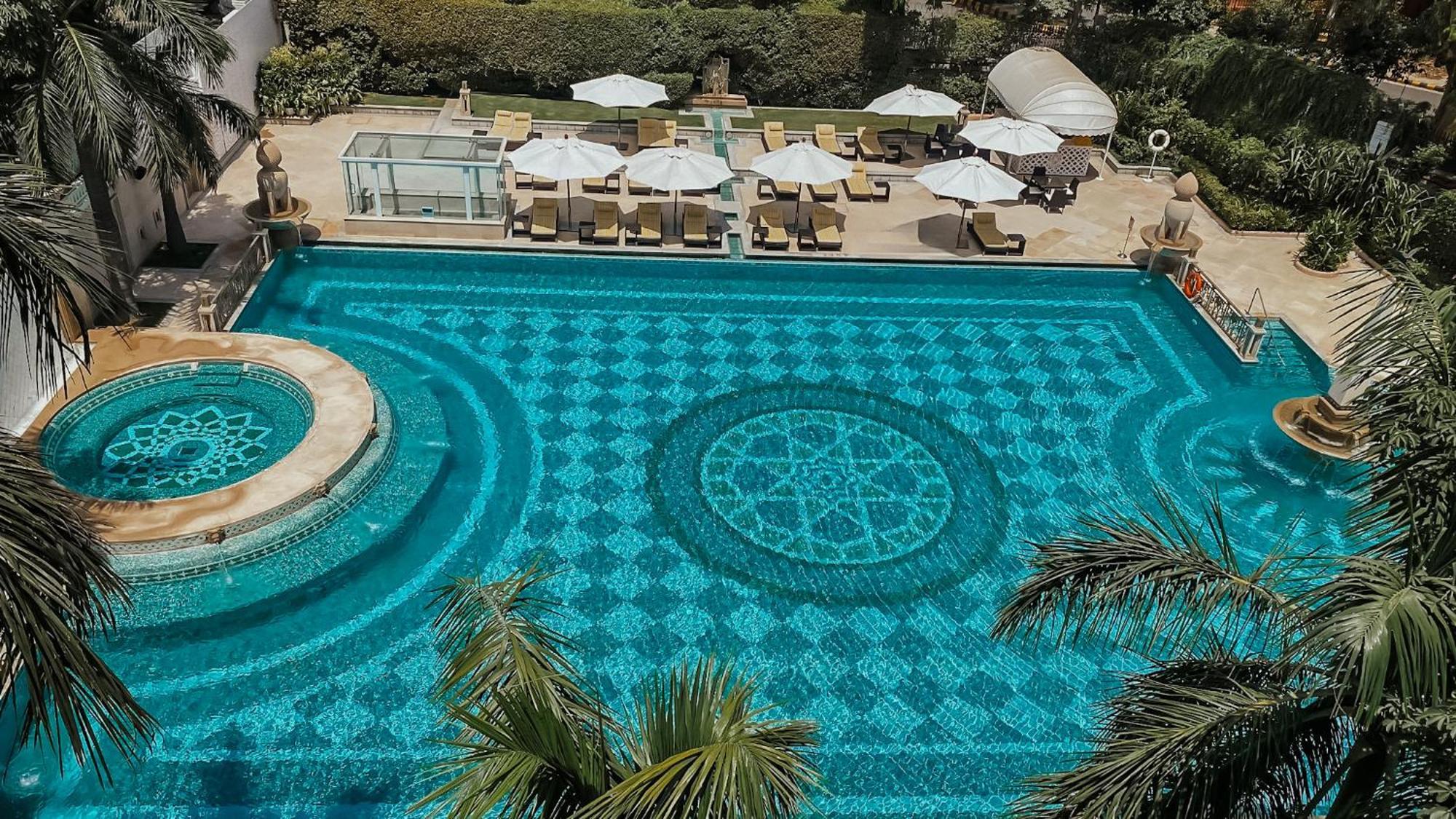 Hotel The Imperial, Nuova Delhi Esterno foto The pool at the Taj Bengal