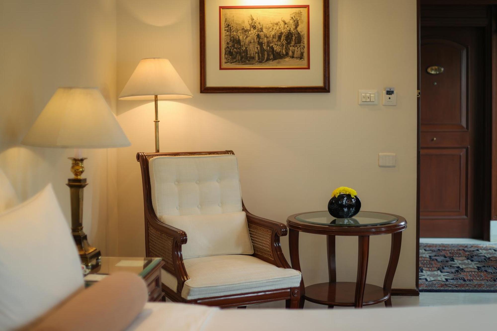 Hotel The Imperial, Nuova Delhi Esterno foto A room at the Imperial Hotel