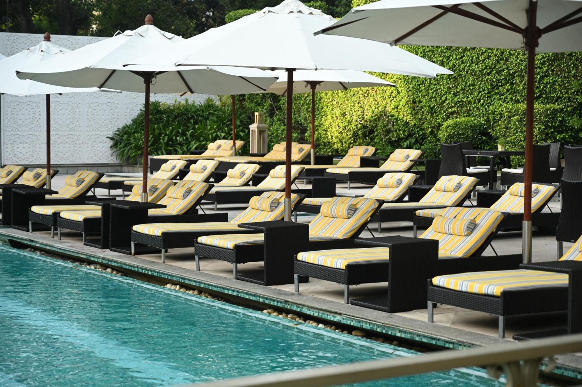Hotel The Imperial, Nuova Delhi Esterno foto The pool at the Standard