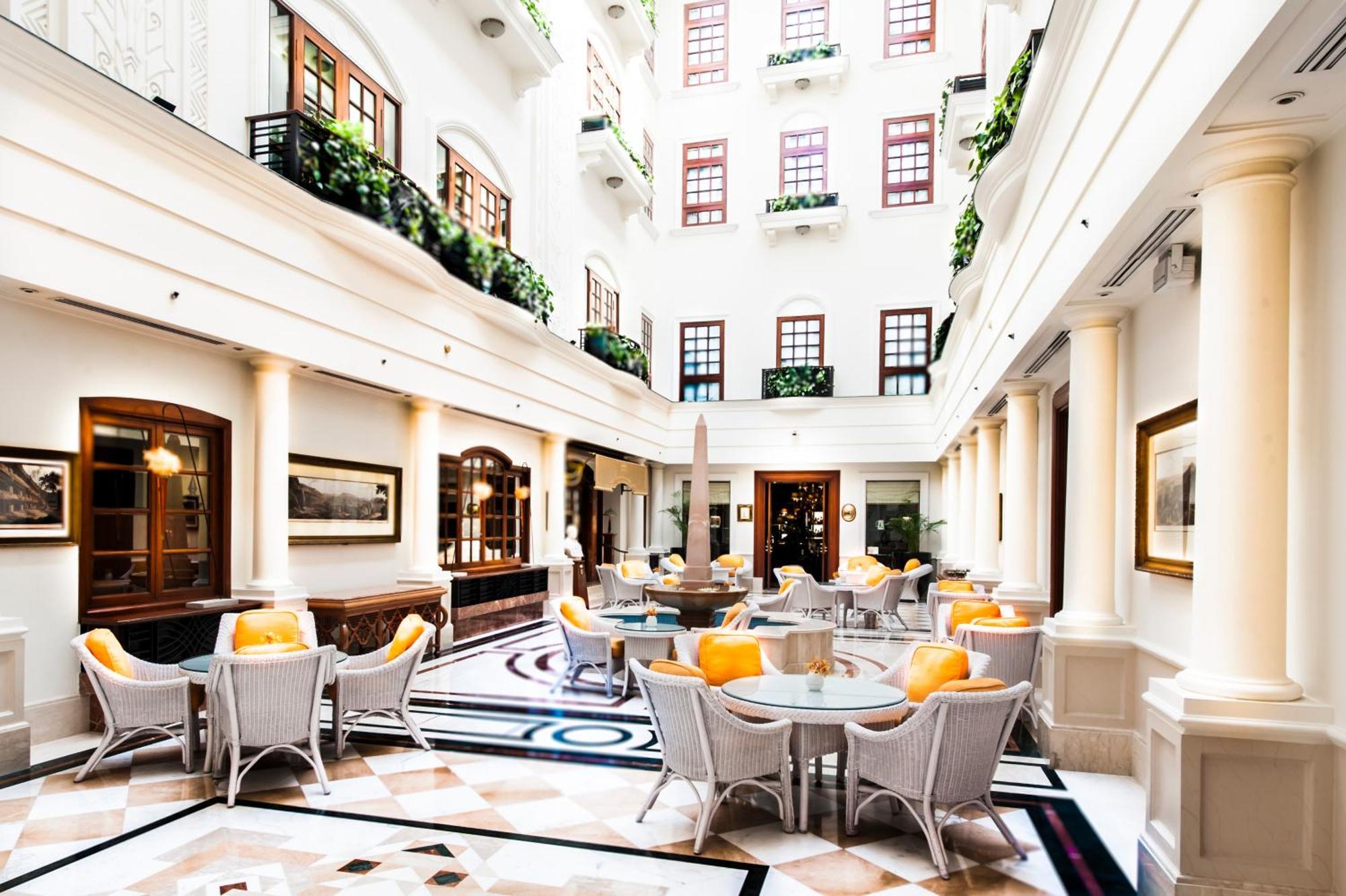 Hotel The Imperial, Nuova Delhi Esterno foto The interior of the hotel